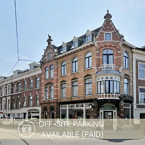 Hotel Sebel, Haia